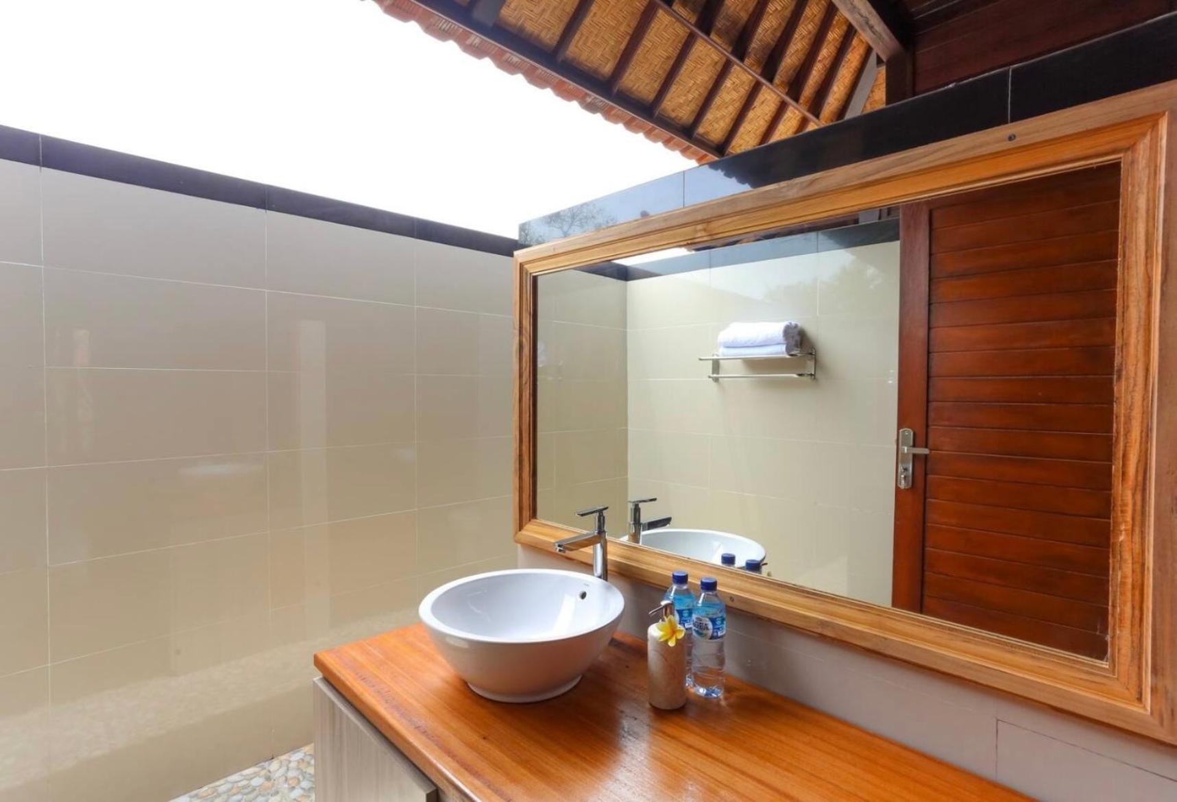 Island Cabanas Formerly Taman Sari Villa Lembongan Exteriör bild